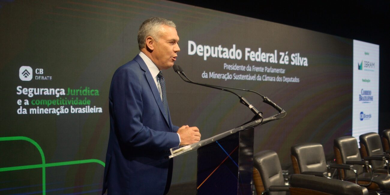 Deputado Zé Silva no debate do Correio Braziliense